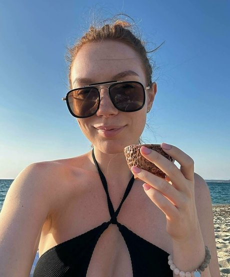 Bb onfire model xxx fotos