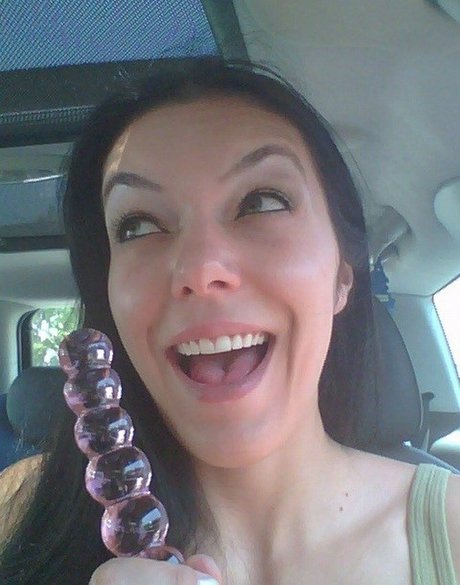 Adrianne Marie Curry heiße freie bild