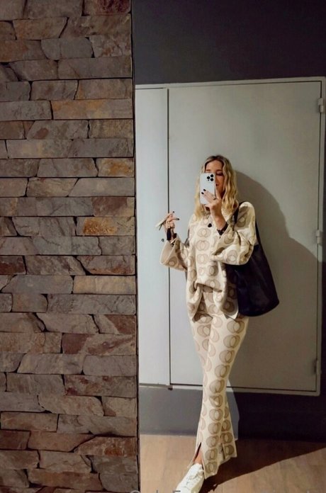 tina ts schauspielerin perfekte foto