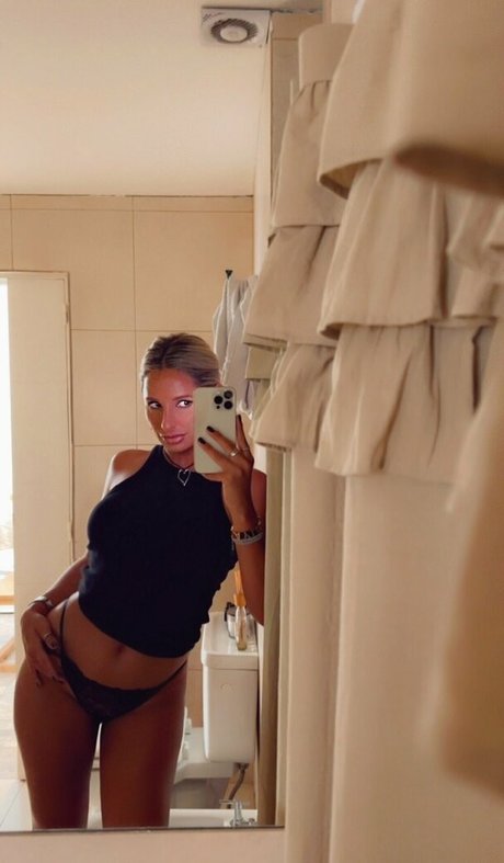 tina ts pornostar hübsche bild