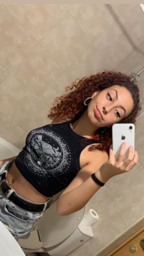 Edin Kary sexy kostenlose bilder