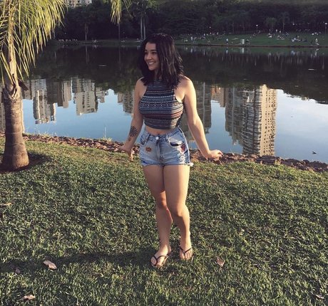 Michele Alves top hd galerie