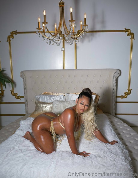 Tonti Thampitak nackt exklusive archiv