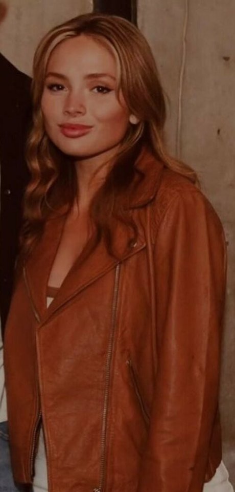 Natalie Alyn Lind hübsche pornografische galerien