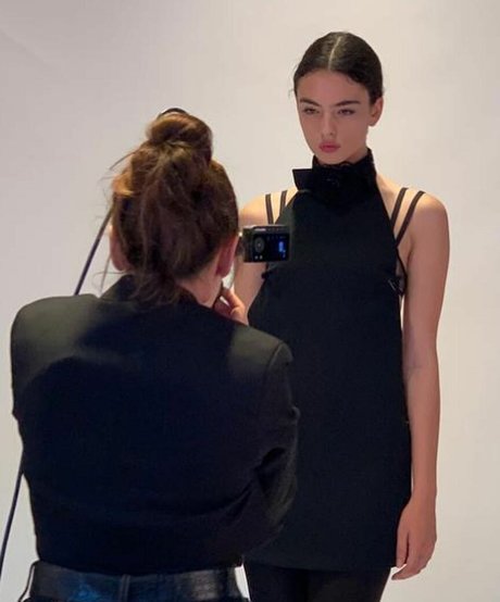 Deva Cassel kostenlose pornostar bilder