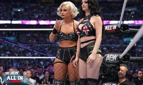 Saraya Bevis nacktheit schöne galerien