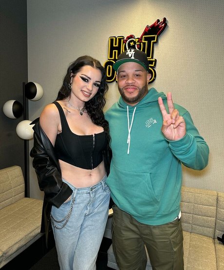 Saraya Bevis sexy schöne galerien