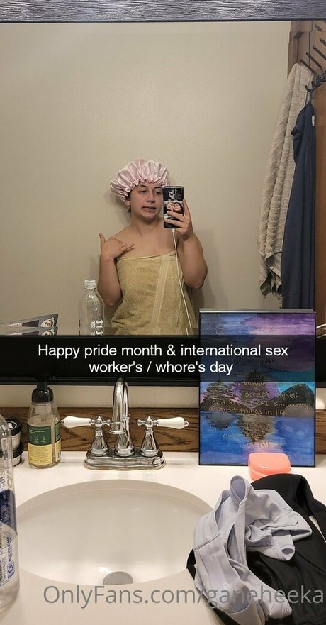 ganeheeka model top foto