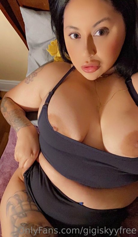 gigiskyyfree model hd bilder