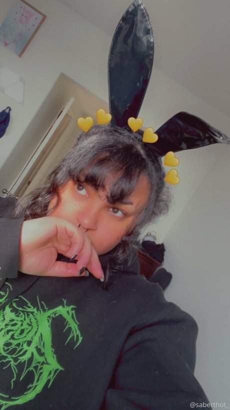 saberthot exklusive pornografische foto