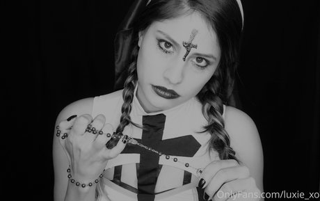 luxie xo hübsche pornographische bilder