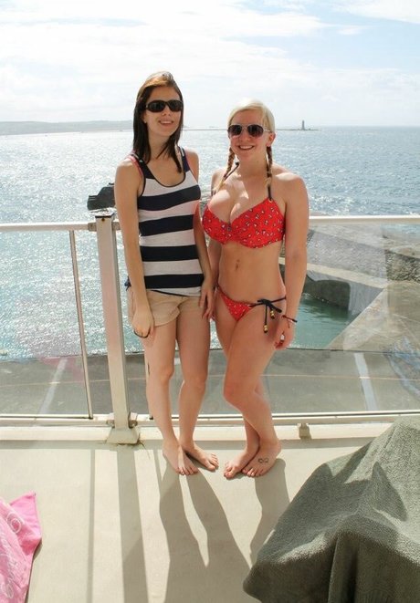 Katy Yardley model nackte archiv