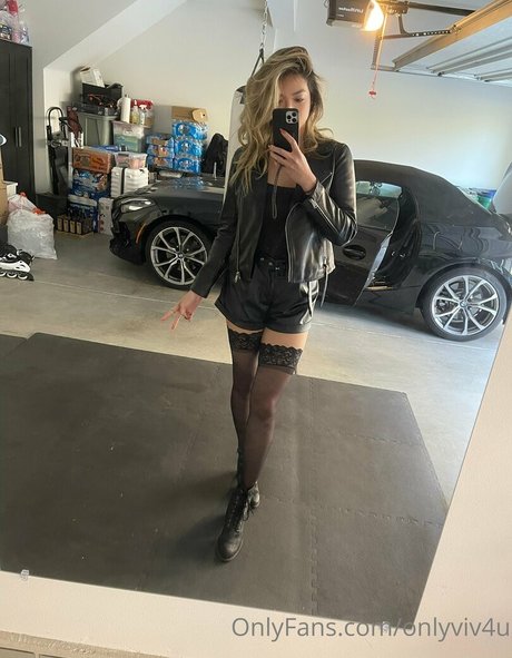 onlyviv4u sex pornostar bild