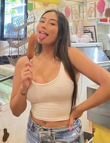 Ellerie Marie schauspielerin nackte archiv