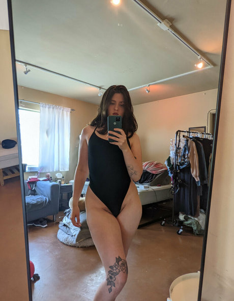 rileynicksfree sexy nackt foto