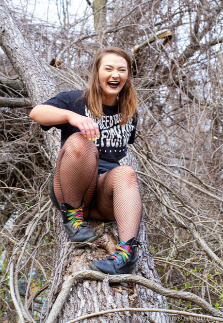 susiesuccubus erwachsene nacktheit fotos