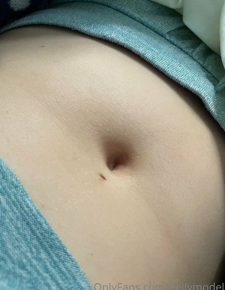 bellymodel heiße akt bilder