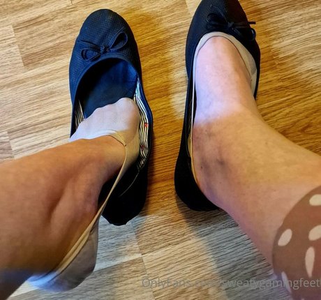 sweatygamingfeet heiße nackte bild