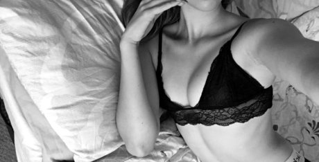 Abbie Haggar exklusive sexy bild