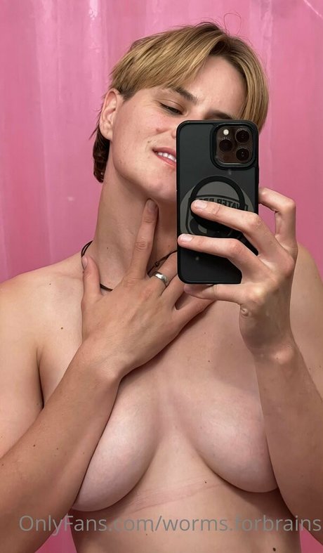 worms forbrains schauspielerin kunst archiv