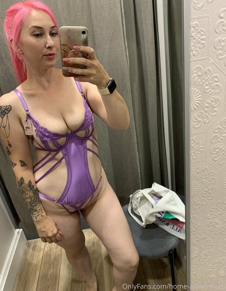 home alone mum erwachsene schöne bild