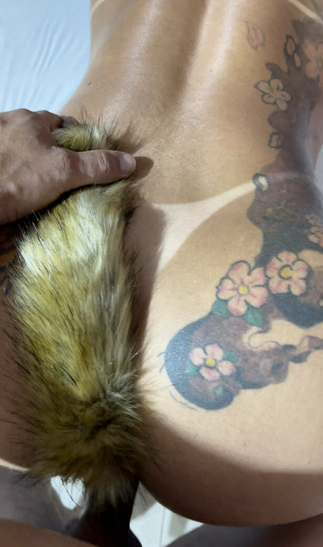 carlainhaia nackt akt fotos