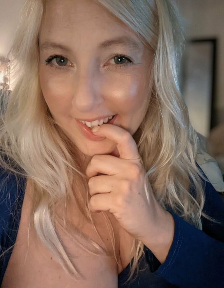 lizzyminx kunst nackten archiv