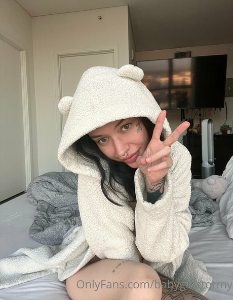 stormyofficial hd akt bild