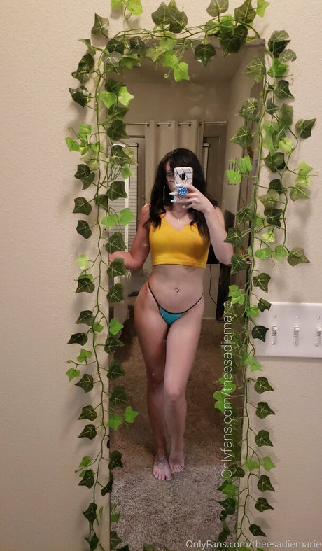 theesadiemarie freie nacktheit bild