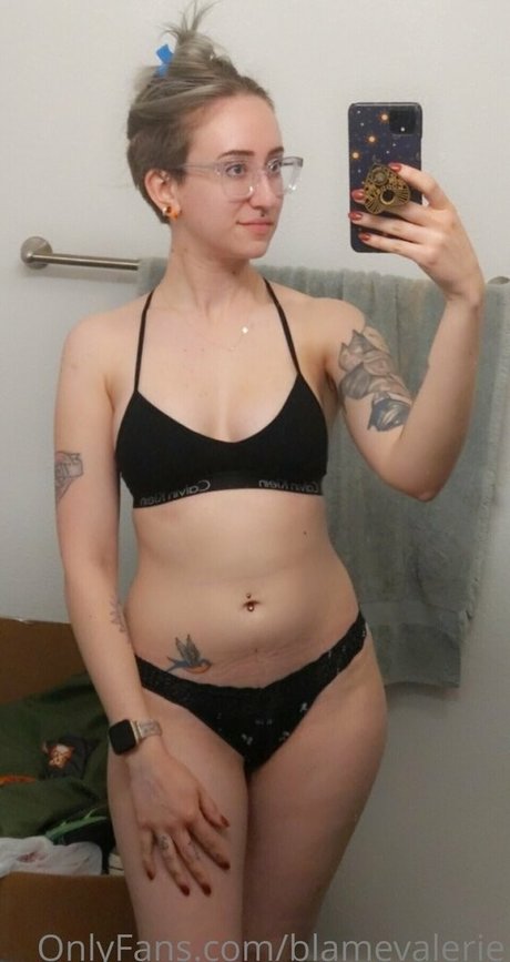 blamevalerie hd nackte galerien