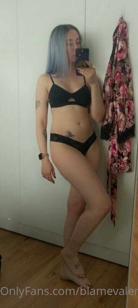 blamevalerie heiße pornografische bilder