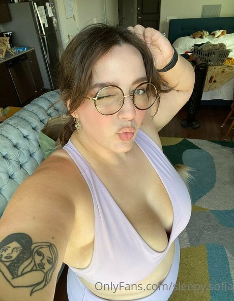 sleepy sofia nacktheit pornostar bild