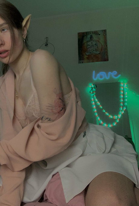 lilbiii hd sexy bild