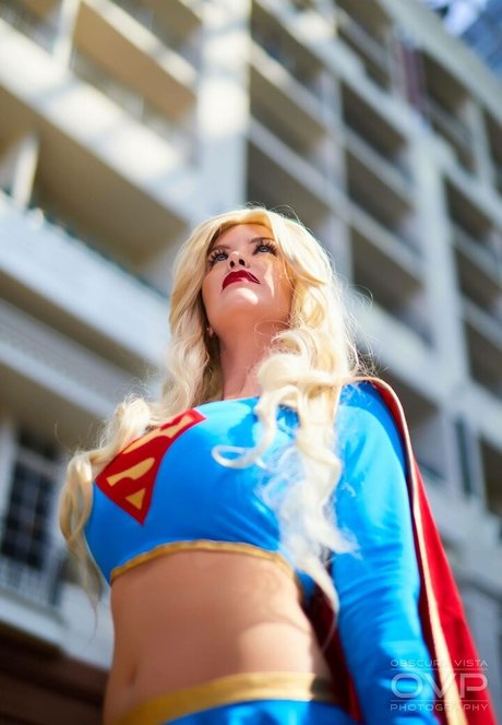 Danielle Pavluk exklusive kostenlose foto