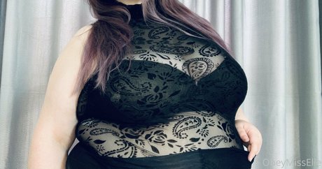 yoga-onlyfans kostenlose nacktheit bild