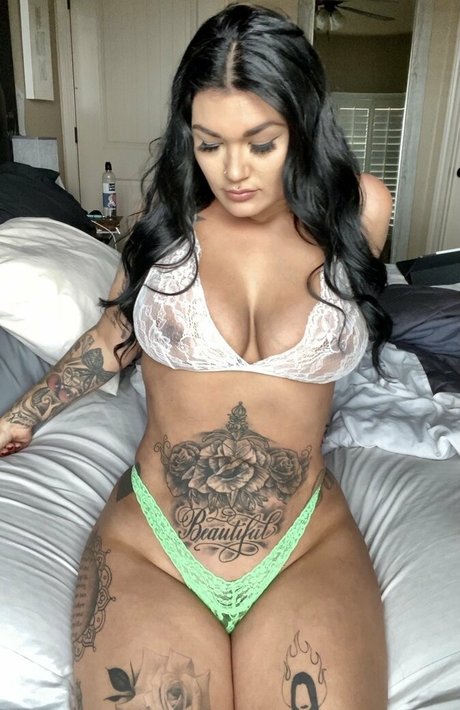 tatted baddie69 erotische top bilder
