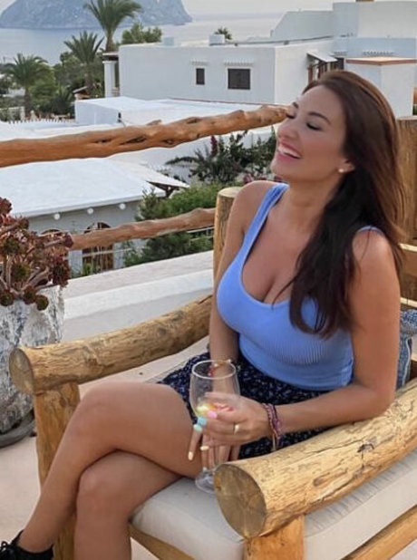 Lara Moreno kunst pornostar galerien