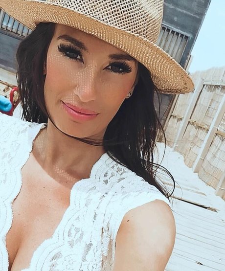 Lara Moreno sexy nackten bilder