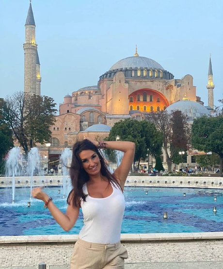 Lara Moreno sexy pornostar fotos