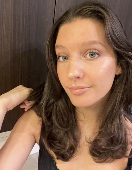 Notashamiller erwachsene akt bilder