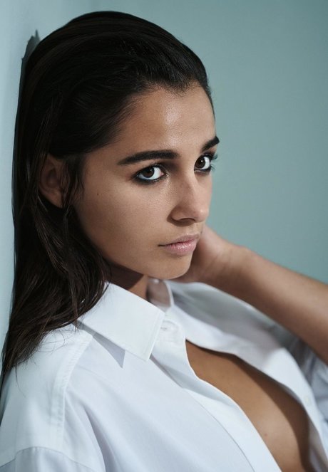 Naomi Scott nackten pornostar galerien