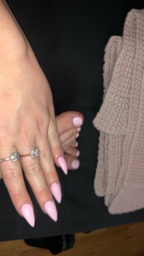 misstinyangel hübsche pornografische galerie