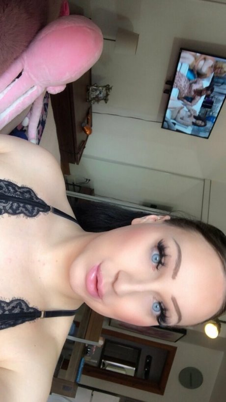 misstinyangel xxx pornostar bilder