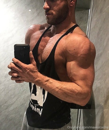 maxeatsellie top xxx bild