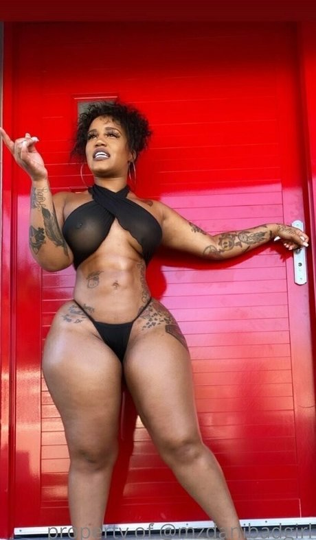 schwarze trans-onlyfans xxx schöne archiv