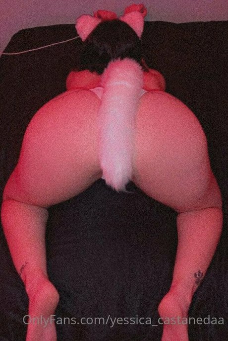 Yessica Castaneda sexy bild