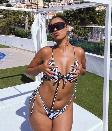 Snoochie Shy kostenlose nackt fotos