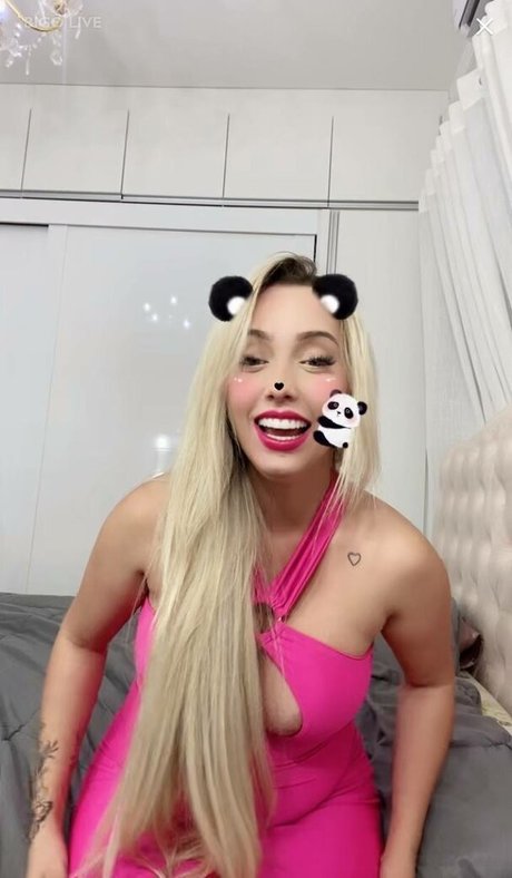 Iza Bassaga model nacktheit galerien