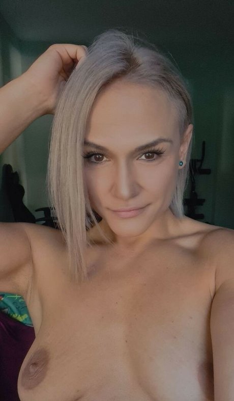 Queenofsquats schöne nette bild