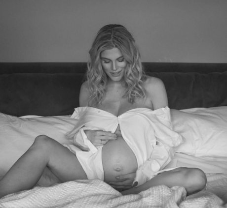 Ashley Louise James exklusive schöne foto